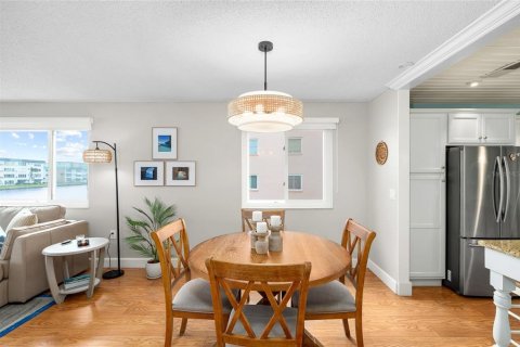 Copropriété à vendre à Gulfport, Floride: 2 chambres, 116.13 m2 № 1759959 - photo 8