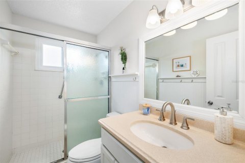 Copropriété à vendre à Gulfport, Floride: 2 chambres, 116.13 m2 № 1759959 - photo 15