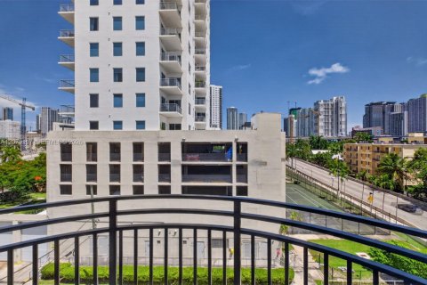 Copropriété à louer à Miami, Floride: 2 chambres, 73.3 m2 № 2323749 - photo 20