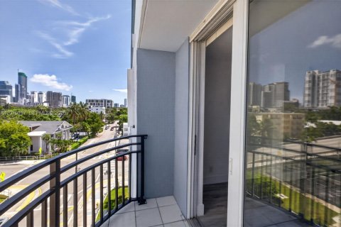 Copropriété à louer à Miami, Floride: 2 chambres, 73.3 m2 № 2323749 - photo 22