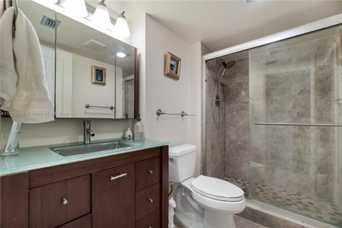 Condo in Aventura, Florida, 2 bedrooms  № 1465822 - photo 26