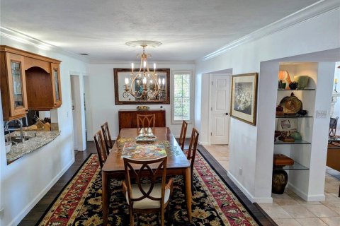 House in North Redington Beach, Florida 3 bedrooms, 259.48 sq.m. № 1657676 - photo 5