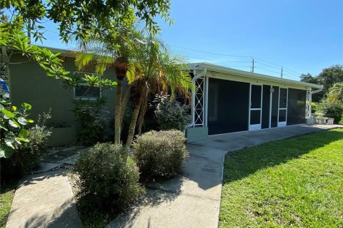 Appartement à louer à Port Charlotte, Floride: 2 chambres, 65.03 m2 № 1883177 - photo 9