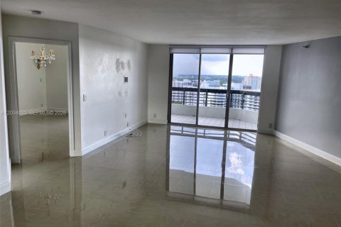 Copropriété à louer à Aventura, Floride: 2 chambres, 125.7 m2 № 2385036 - photo 3