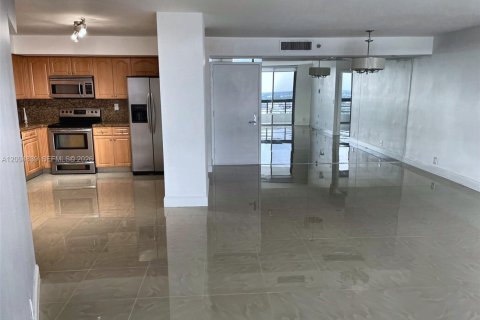 Copropriété à louer à Aventura, Floride: 2 chambres, 125.7 m2 № 2385036 - photo 5