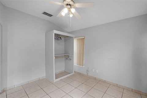 House in Orlando, Florida 3 bedrooms, 259.48 sq.m. № 2220076 - photo 22