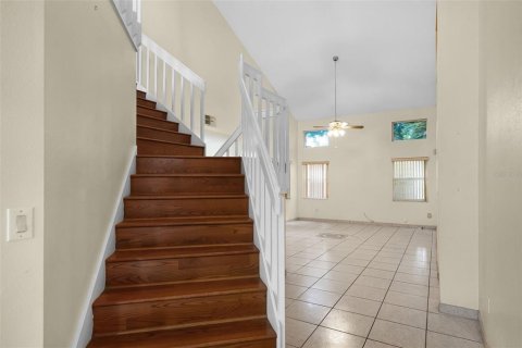 House in Orlando, Florida 3 bedrooms, 259.48 sq.m. № 2220076 - photo 7