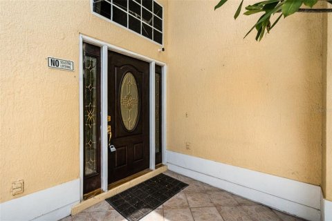 House in Orlando, Florida 3 bedrooms, 259.48 sq.m. № 2220076 - photo 5