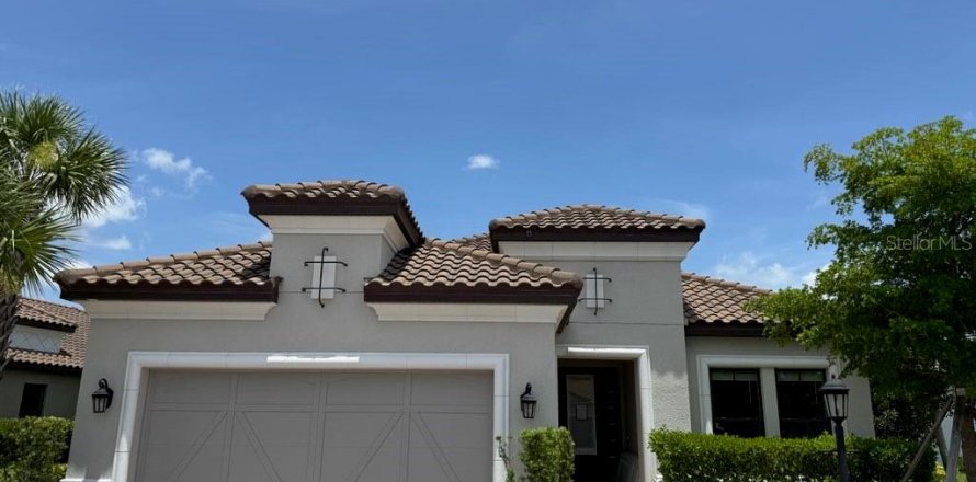 House in Bradenton, Florida 3 bedrooms, 222.69 sq.m. № 1826250