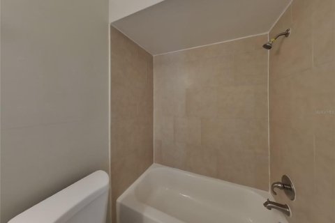 Casa en alquiler en Tampa, Florida, 3 dormitorios, 116.59 m2 № 1910982 - foto 14