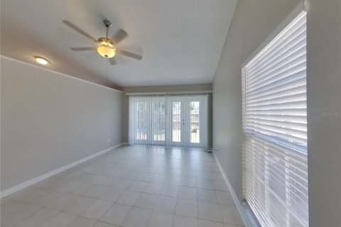 Casa en alquiler en Tampa, Florida, 3 dormitorios, 116.59 m2 № 1910982 - foto 2