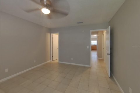 Casa en alquiler en Tampa, Florida, 3 dormitorios, 116.59 m2 № 1910982 - foto 8