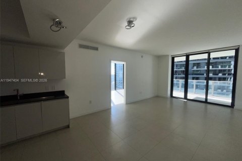 Condominio en alquiler en Miami, Florida, 2 dormitorios, 102.19 m2 № 2005688 - foto 8