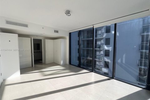 Condominio en alquiler en Miami, Florida, 2 dormitorios, 102.19 m2 № 2005688 - foto 6