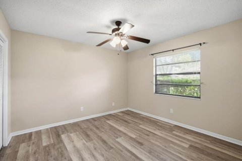 House in Plant City, Florida 3 bedrooms, 199.37 sq.m. № 2231248 - photo 27