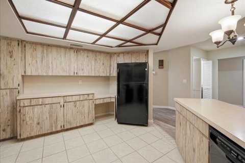 House in Plant City, Florida 3 bedrooms, 199.37 sq.m. № 2231248 - photo 11