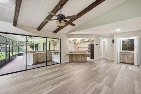 House in Plant City, Florida 3 bedrooms, 199.37 sq.m. № 2231248 - photo 25
