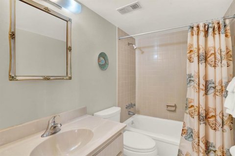 Condominio en alquiler en New Smyrna Beach, Florida, 2 dormitorios, 97.08 m2 № 1419313 - foto 13