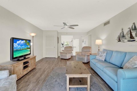 Condominio en alquiler en New Smyrna Beach, Florida, 2 dormitorios, 97.08 m2 № 1419313 - foto 4