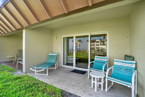 Condominio en alquiler en New Smyrna Beach, Florida, 2 dormitorios, 97.08 m2 № 1419313 - foto 14
