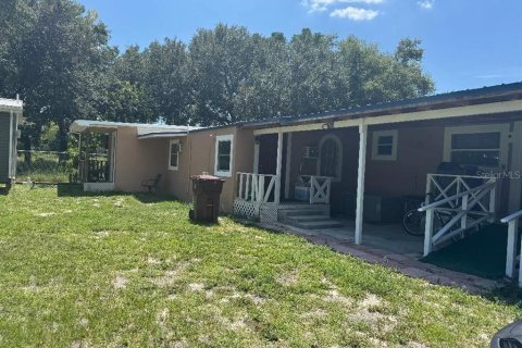 Commercial property in Davenport, Florida 84.73 sq.m. № 2211955 - photo 2