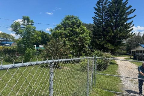 Commercial property in Davenport, Florida 84.73 sq.m. № 2211955 - photo 9