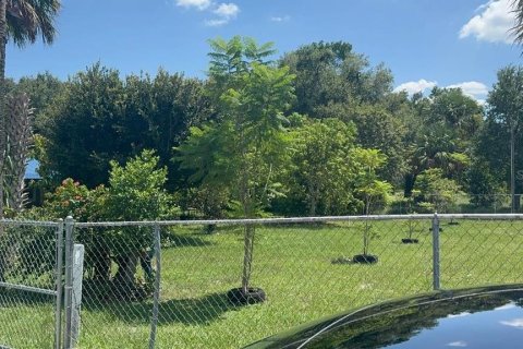 Commercial property in Davenport, Florida 84.73 sq.m. № 2211955 - photo 7