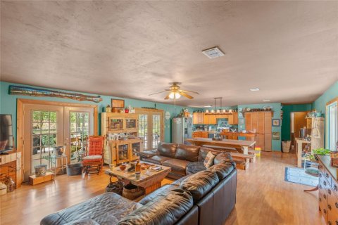 House in Brooker, Florida 3 bedrooms, 145.48 sq.m. № 2100701 - photo 25