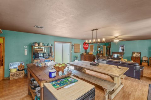 House in Brooker, Florida 3 bedrooms, 145.48 sq.m. № 2100701 - photo 18