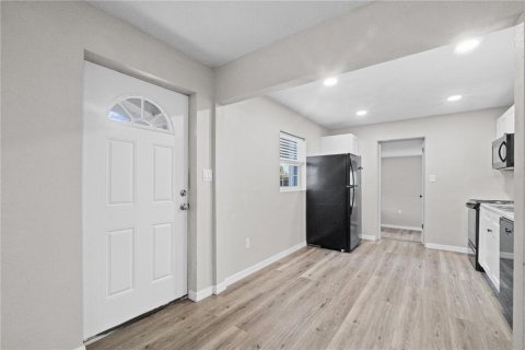 Casa en venta en Lakeland, Florida, 3 dormitorios, 96.62 m2 № 1866493 - foto 4