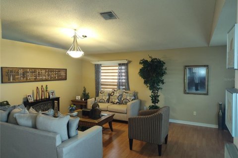 Villa ou maison à vendre à Riverview, Floride: 3 chambres, 172.33 m2 № 1902941 - photo 2