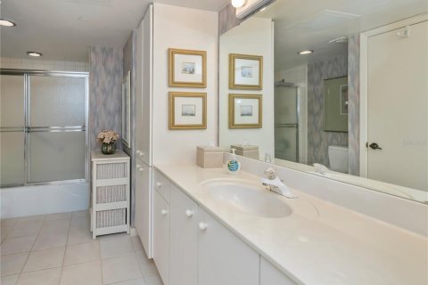 Condo in Venice, Florida, 2 bedrooms  № 1540532 - photo 30