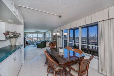 Condo in Venice, Florida, 2 bedrooms  № 1540532 - photo 4