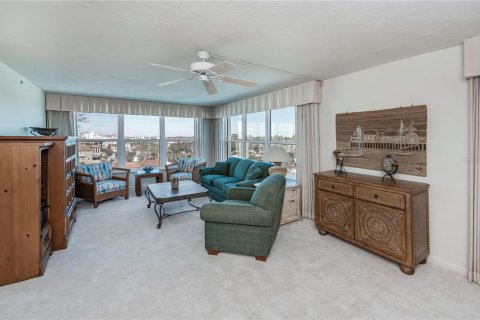 Condo in Venice, Florida, 2 bedrooms  № 1540532 - photo 19