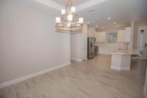 Casa en alquiler en Wesley Chapel, Florida, 3 dormitorios, 178.93 m2 № 2356461 - foto 14