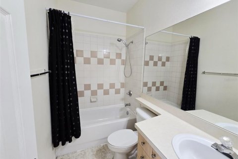 Снять в аренду таунхаус в Юниверсити-Парк, Флорида 2 спальни, 107.4м2, № 1760209 - фото 6