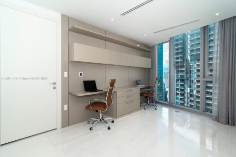 Снять в аренду кондоминиум в Майами, Флорида 3 спальни, 285.95м2, № 2021523 - фото 22