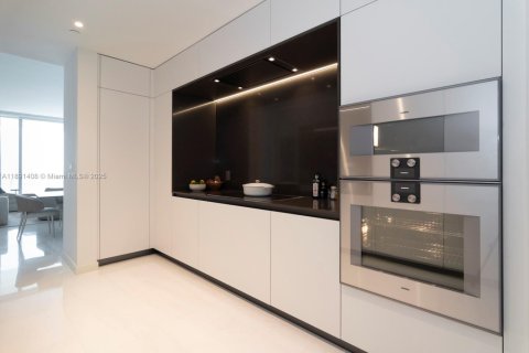 Снять в аренду кондоминиум в Майами, Флорида 3 спальни, 285.95м2, № 2021523 - фото 17