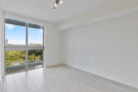 Купить кондоминиум в Санрайз, Флорида 2 спальни, 95.32м2, № 1701799 - фото 26