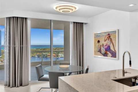 Condominio en venta en Aventura, Florida, 3 dormitorios, 294.78 m2 № 1895924 - foto 15