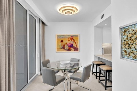Condominio en venta en Aventura, Florida, 3 dormitorios, 294.78 m2 № 1895924 - foto 21