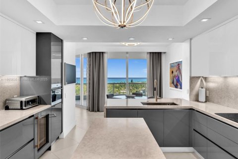 Condominio en venta en Aventura, Florida, 3 dormitorios, 294.78 m2 № 1895924 - foto 18