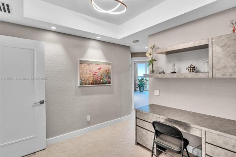 Condominio en venta en Aventura, Florida, 3 dormitorios, 294.78 m2 № 1895924 - foto 24