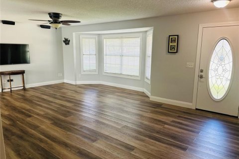 Casa en venta en Deltona, Florida, 3 dormitorios, 133.22 m2 № 2383815 - foto 3