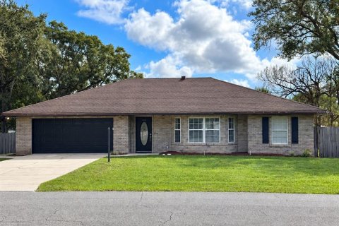 Casa en venta en Deltona, Florida, 3 dormitorios, 133.22 m2 № 2383815 - foto 2