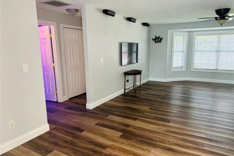 Casa en venta en Deltona, Florida, 3 dormitorios, 133.22 m2 № 2383815 - foto 5