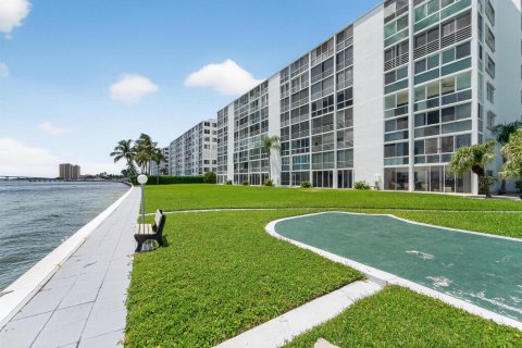 Copropriété à louer à Lake Park, Floride: 2 chambres, 126.63 m2 № 2262417 - photo 2