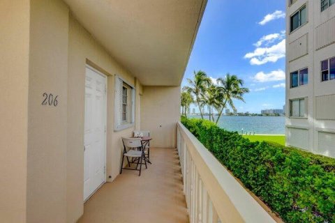 Copropriété à louer à Lake Park, Floride: 2 chambres, 126.63 m2 № 2262417 - photo 11