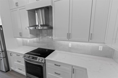 House in Palm Coast, Florida 3 bedrooms, 188.68 sq.m. № 1608481 - photo 24