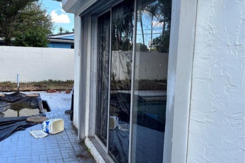 Casa en venta en Hollywood, Florida, 4 dormitorios, 141.03 m2 № 1974071 - foto 3